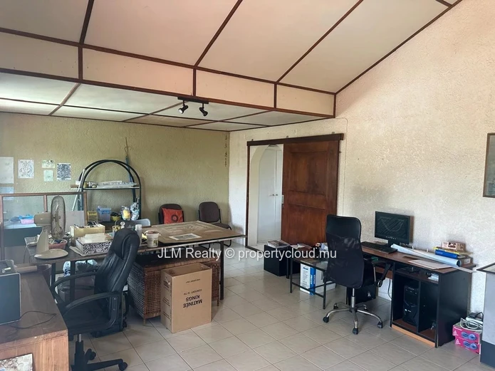Spacious House with Pool and Garden for Sale in Tamarin, Mauritius