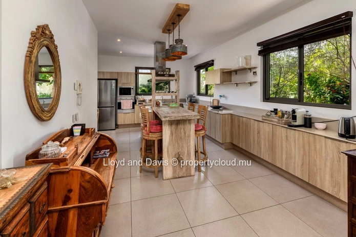 Villa de 3 chambres avec double garage dans une résidence intimiste à Mont Mascal