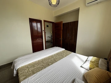 4 Bedroom Townhouse, Duplex