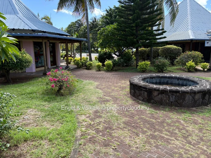 For Sale - Commercial building in Le Morne