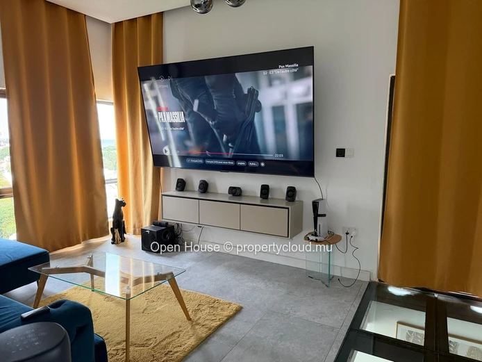 Luxury 3-Bedroom Penthouse with Private Pool in Tamarin (Sole Mandate)