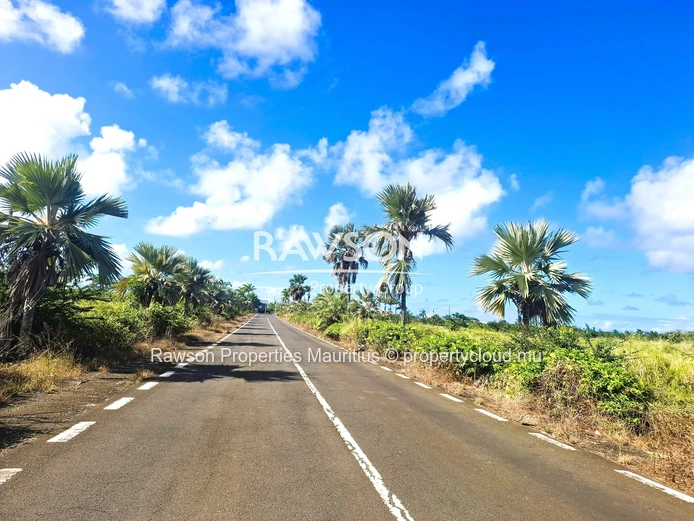 Opportunity – Residential Land In St Antoine 316 M²