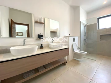 4 Bedroom Villa