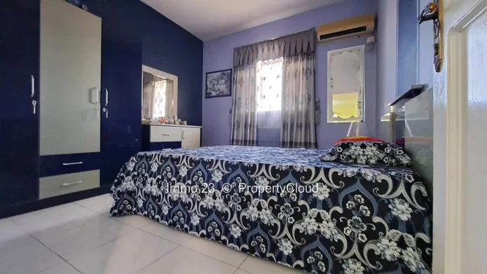Apartment - 5 bedrooms - Rose Hill - Ref. AP78487VE