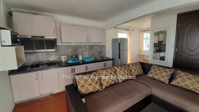 Apartment for rent in flic-en-flac - 2nd floor with sea and mountain views.