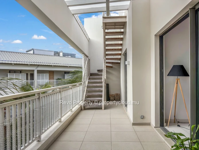 Exclusivity : Penthouse in the heart of Pereybere