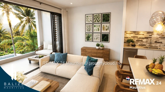 3 Bedroom Penthouse Secure Island Living: Your Coastal Retreat in Bain Boeuf, Mauritius: Private roo