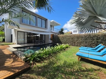 5 Bedroom Villa