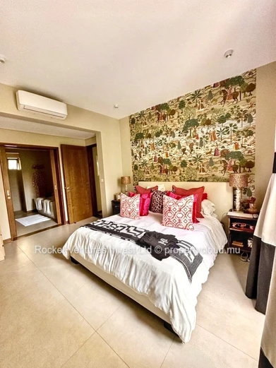 À Vendre : Appartement/Penthouse 2 Chambres – Le Savoy, Pointe aux Canonniers