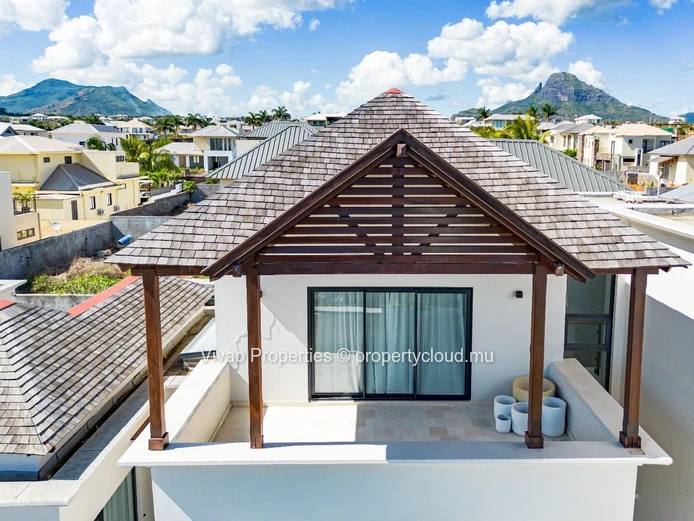 Propriété hors du commun en location meublée disponible en Morcellement sécurisé à Cascavelle. 4 chambres en-suite ma...