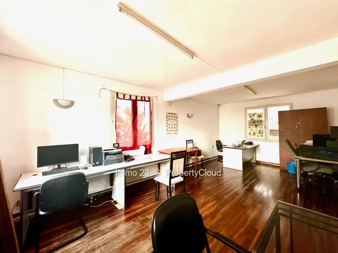 House / Villa - 5 bedrooms - Sodnac - Ref. MA86825VE