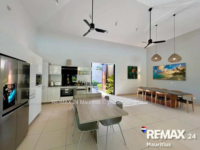 4 Bedroom Villa At Old Mill Pereybere