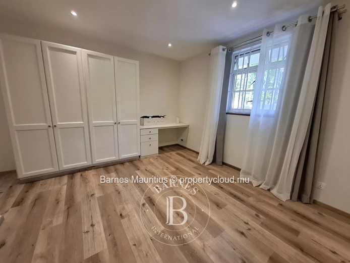 FLOREAL - Renovated duplex with garden - 282 m²
