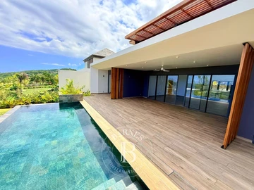 4 Bedroom Villa
