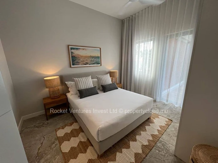 Superbe Penthouse de 3 Chambres en Bord de Mer avec Piscine à Grand Gaube