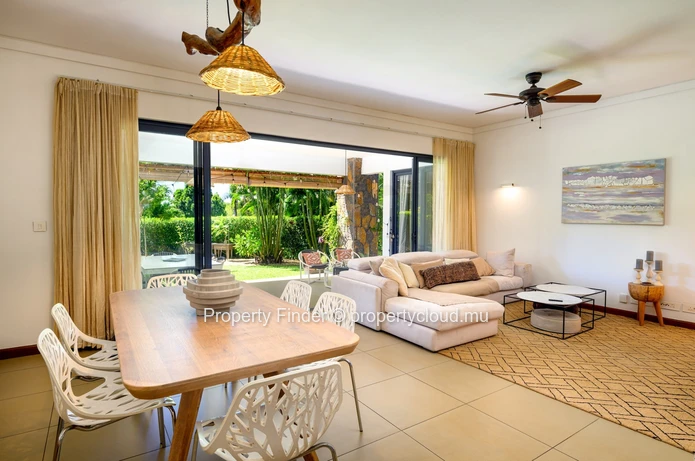 Appartement de 3 Chambres en Rez-de-Chaussée avec Jardin Privé