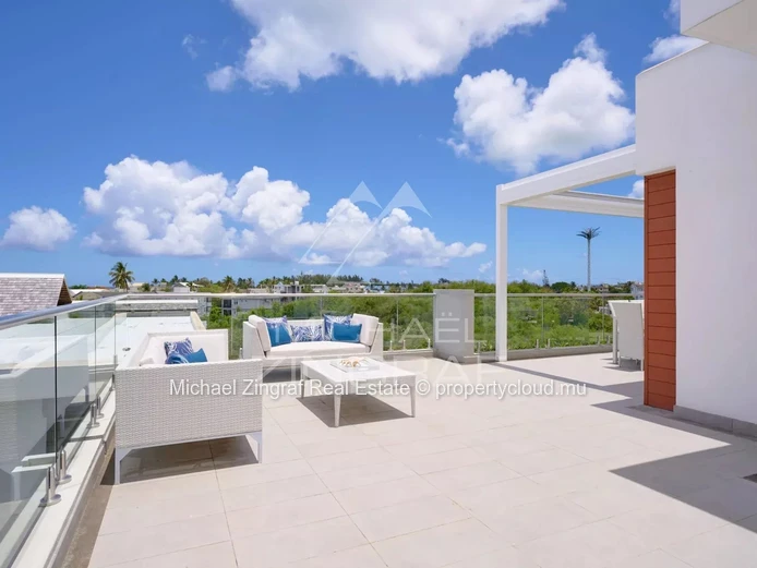 3-Bedroom Penthouse in a Modern Residence – Trou aux Biches