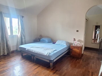 7 Bedroom House