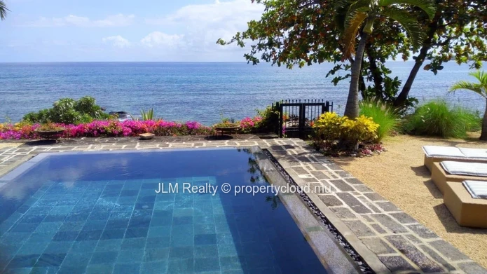 Exceptional Beachfront Villa for rent in Tamarin, Mauritius