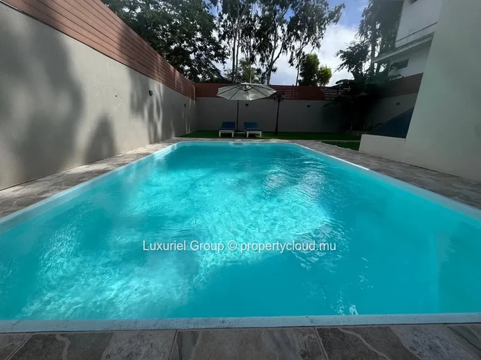 Superbe villa moderne 3 chambres avec piscine – Trou aux Biches