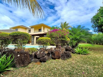 Beautiful villa for sale in Hillside, Belle Vue