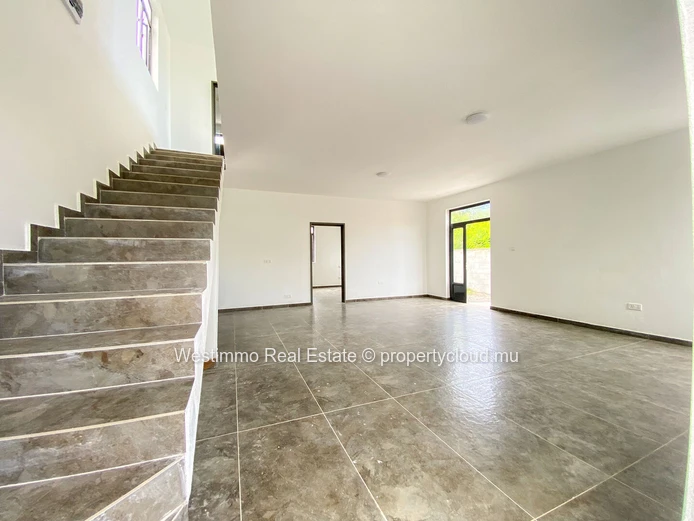 Calodyne - New house for sale 400m from the lagoon