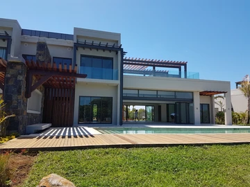 4 Bedroom Villa