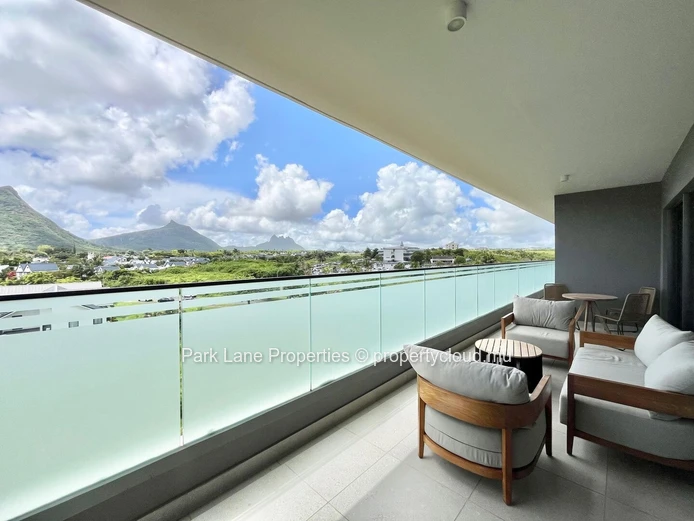 Appartement moderne de 3 chambres avec terrasse et vue sur les montagnes à Telfair, Moka