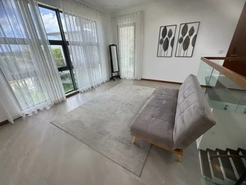 4 Bedroom Villa