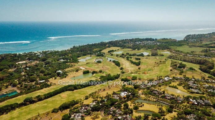 Luxury 4-bedroom villa for sale with golf and ocean views, Mauritius