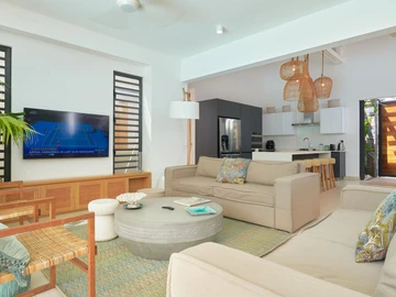 4 Bedroom Villa