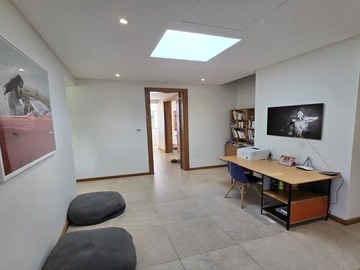 5 Bedroom Villa