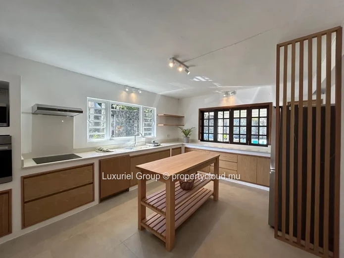 Villa For Rent In Pointe Aux Canonniers – Prime Location Close To All Amenities