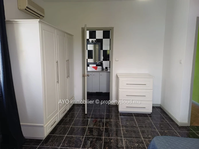 Exclusive-Maison à etage de 4 chambres à Bain Boeuf