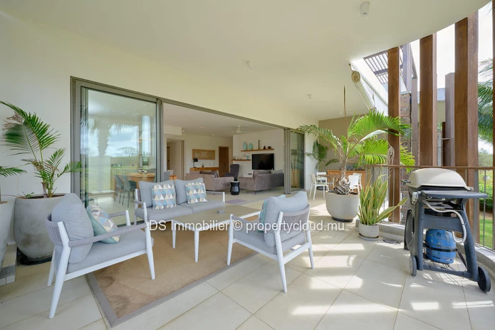 Appartement De 2 Chambres Accessible Aux Etrangers Sur Le Golf De Mon Choisy Et À Pieds De La Plage