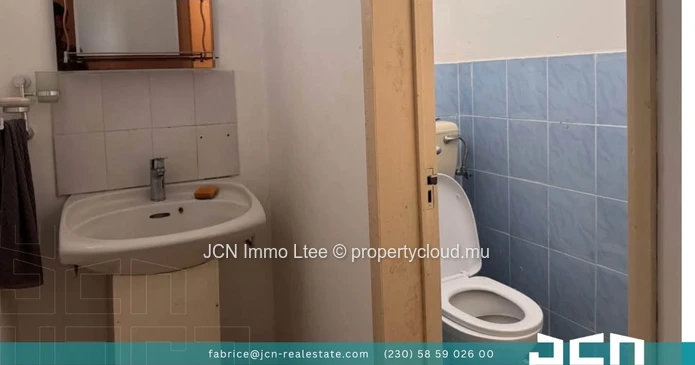 ?? For Sale in Sodnac – Spacious Home Full of Potential! ??