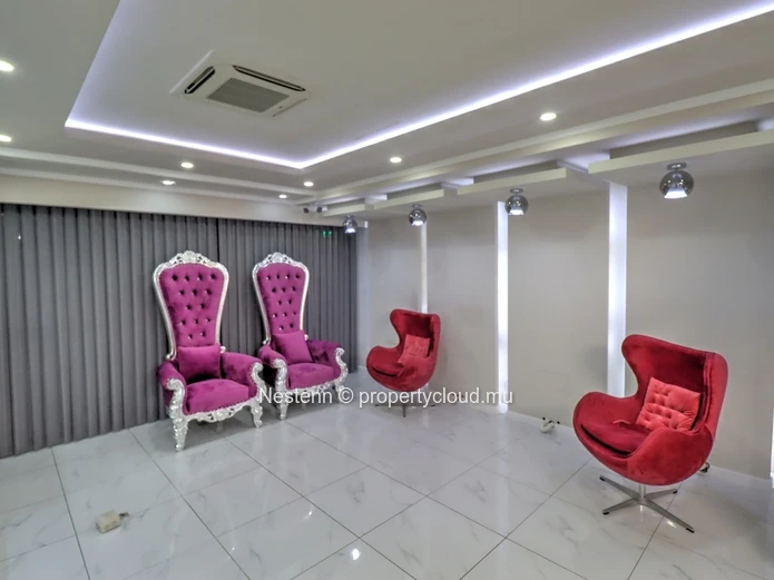 62m² commercial space 