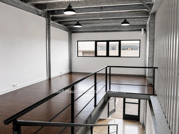 Espace Commercial Pratique à Bambous