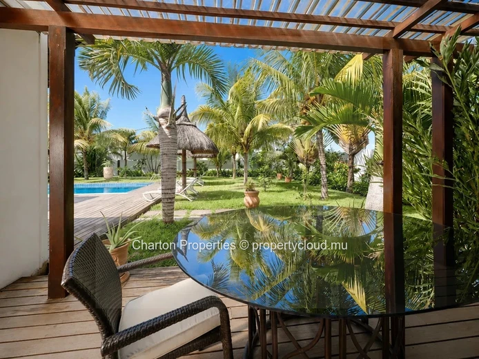 Villa de prestige 4 chambres en pleine propriété à Grand Baie