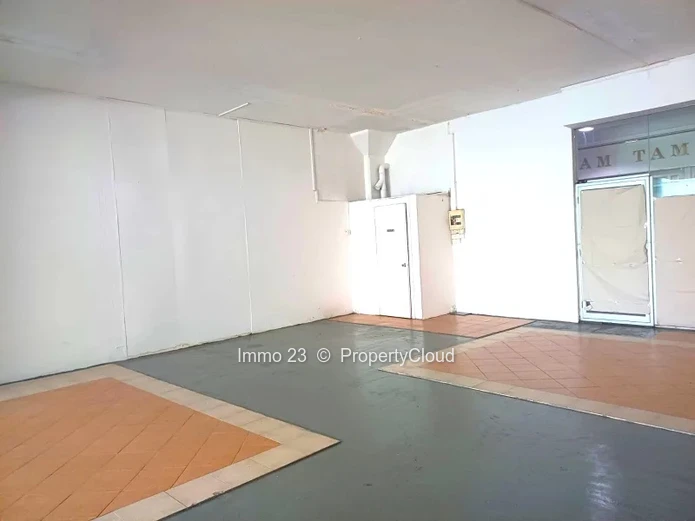 Commercial Space - 85m2 - Quatre Bornes
