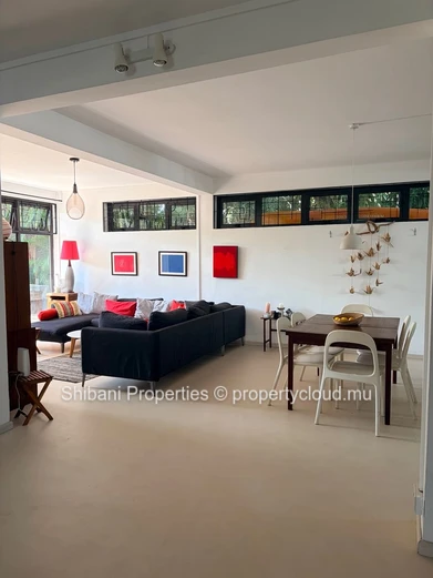 MAISON FAMILIALE À VENDRE – Quatre-Bornes