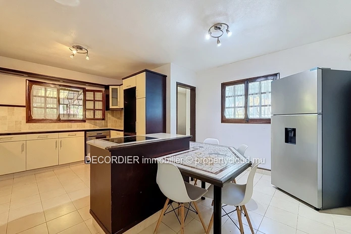 A Spacious House with a Swimming Pool in Saint-Antoine