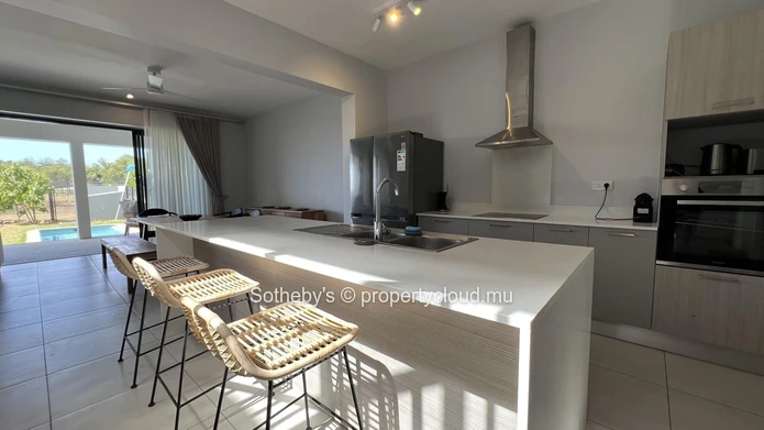Prime Grove, Cascavelle