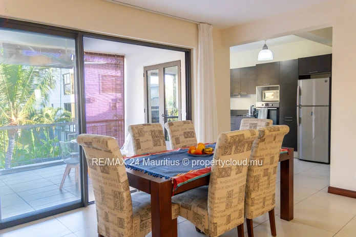 2-Bedroom Apartment near La Preneuse Beach