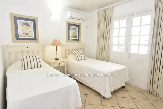 PALMAR - Beach house - 5 Bedrooms