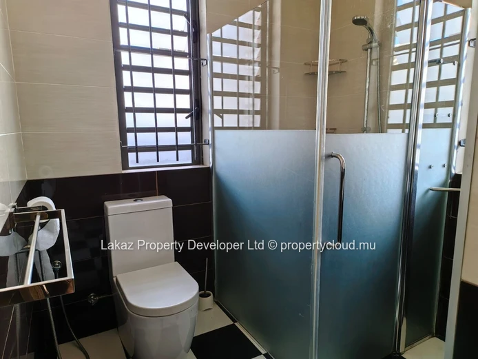 Maison meublée 4 chambres à louer à Trou aux Biches