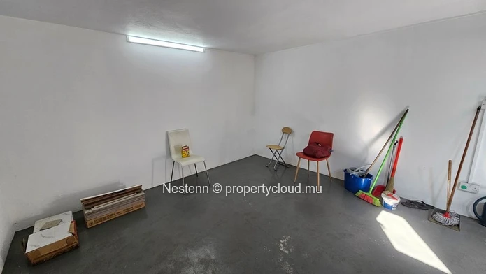Commercial building of 223m2