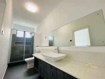 4 Bedroom Townhouse, Duplex