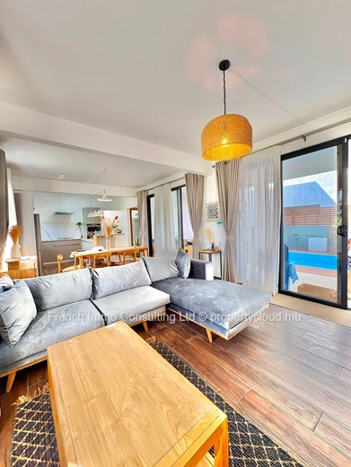 Très belle villa de 3 chambres avec jardin et piscine a grand baie
