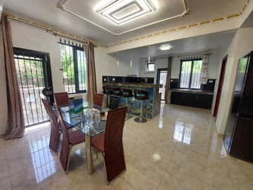 Townhouse, Duplex de 3 Chambres